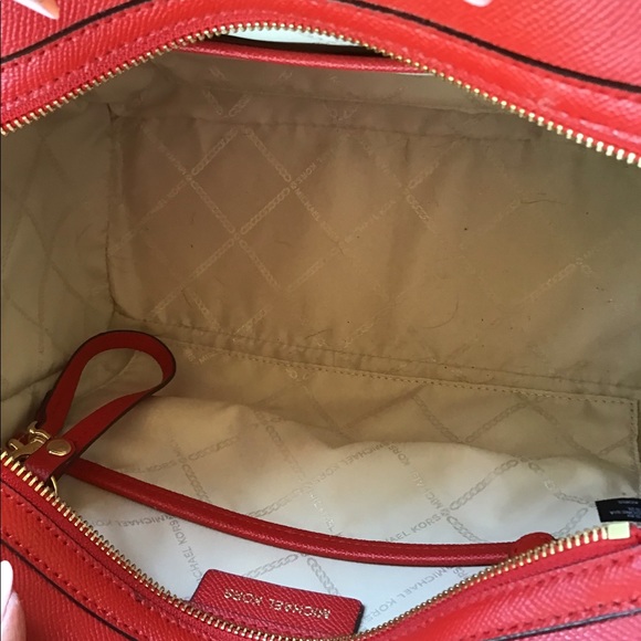 Red Micheal - Picture 5 of 8